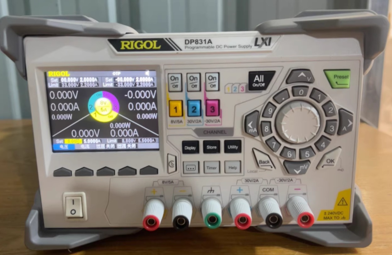 1 peça Rigol DP831A Fonte de a - Linear Dc Power Supply Triple Output avaliação e preço